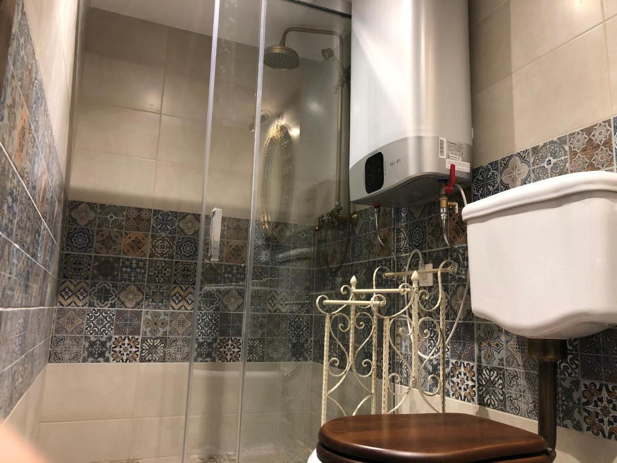 Huoneisto Heritage House With 2 Bedrooms & Free Parking